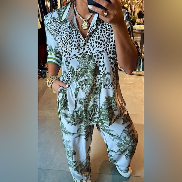 ONE BLUE SET LEFT! Animal Print Shirt and Pants Italian Set - Picture 5 of 11